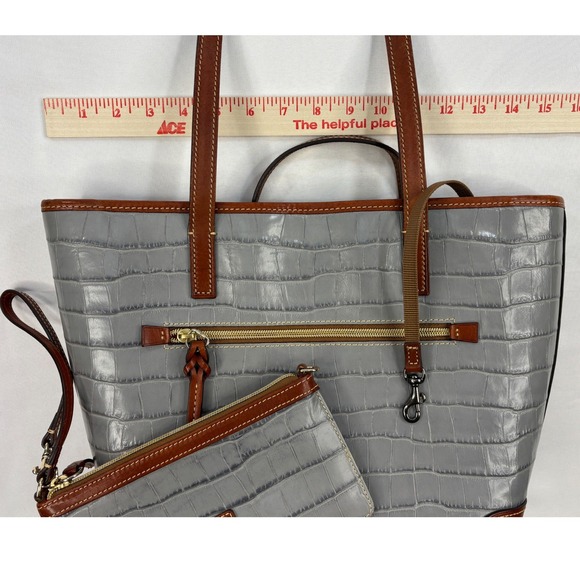 Dooney & Bourke Tote Bag in a Gray Crocodile-Embossed Leather Finish - Picture 3 of 16